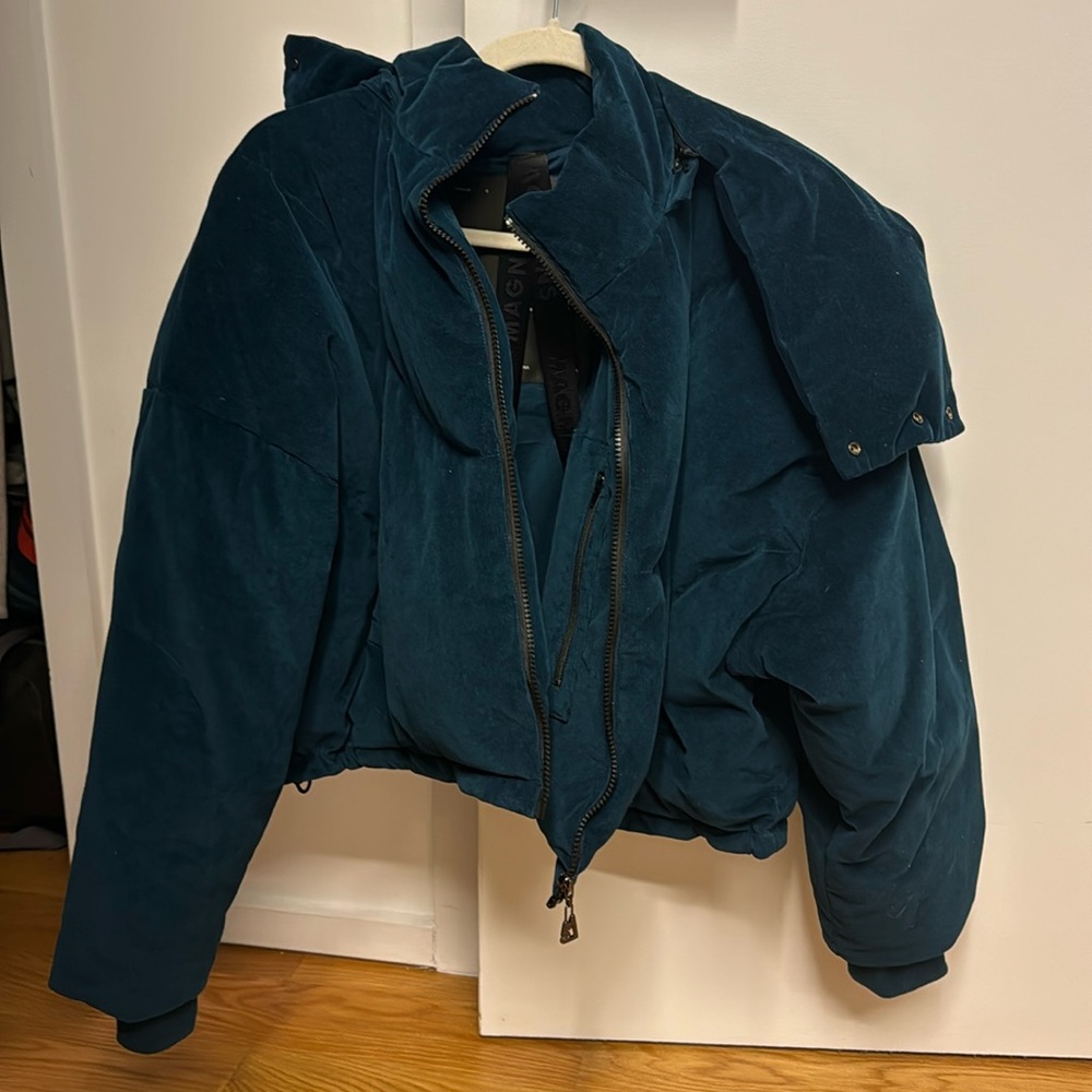 Magnlens XS teal crop puffer NWOT